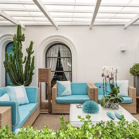 Capri Terrace Suite 1 *